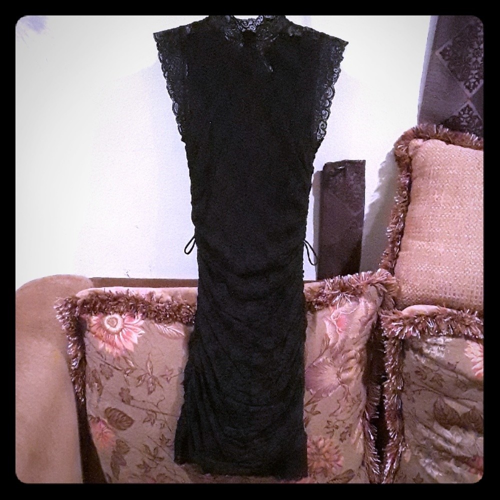Black lace slim dress without the belt